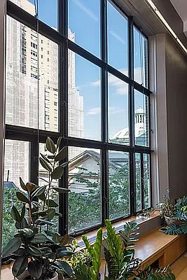 5th image of 1 W 67th St #505506