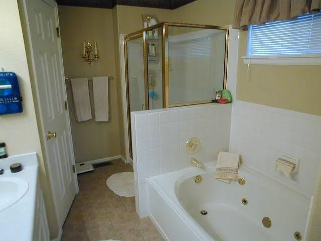 4187 S Kirk Ct — Photo 8