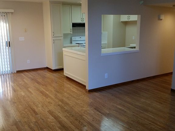 2nd image of 6735 N Dante Ave