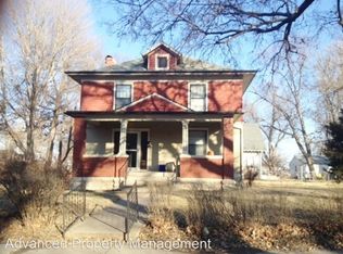 920 N 5th St, Manhattan, KS 66502