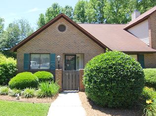 217 Abbey Ln, Greenwood, SC 29649