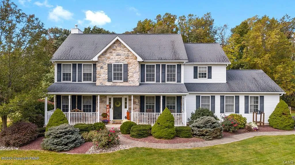 114 Peggy Ln photo 1