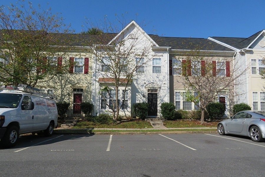 1st image of 5212 Drakes Ct