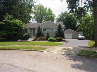 2105 Iris Pl, Bethlehem, PA 18018