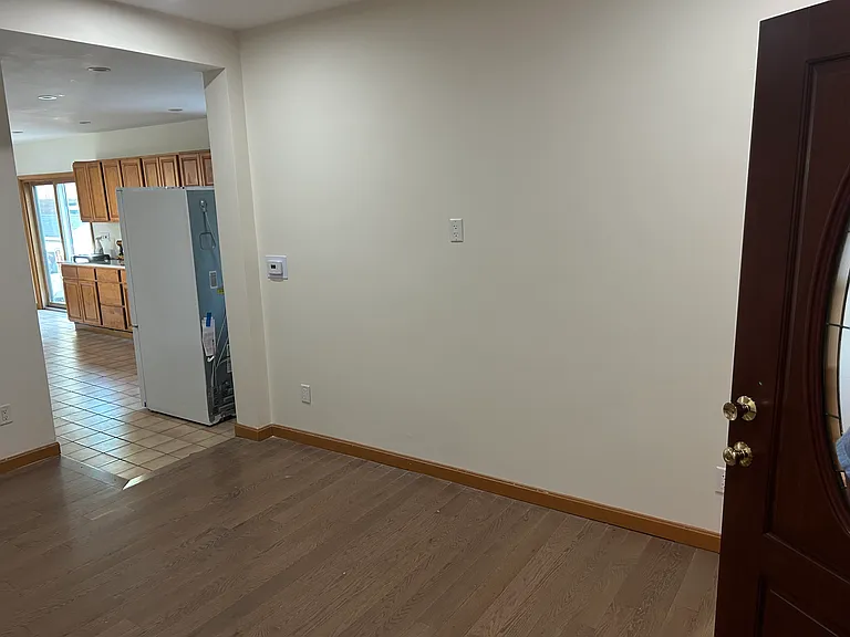 54 Maple St #1 — Photo 8