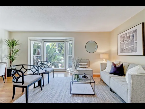 104 Lime Ave, Long Beach, CA 90802
