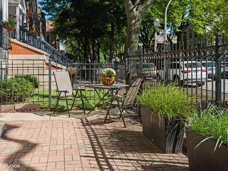 1444 W School St — Photo 3