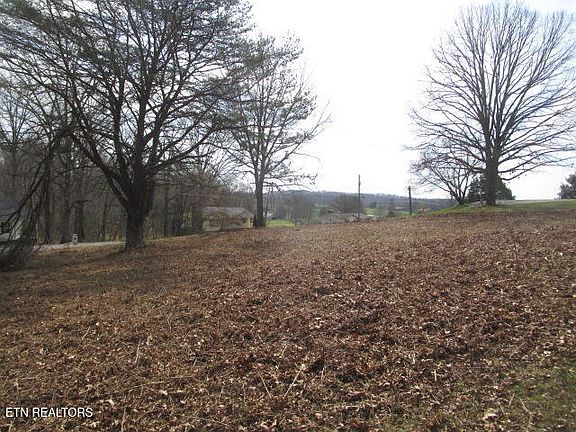 5th image of 285 McKinney Rd