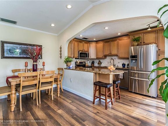 5th image of 10828 NW 30th Pl #245