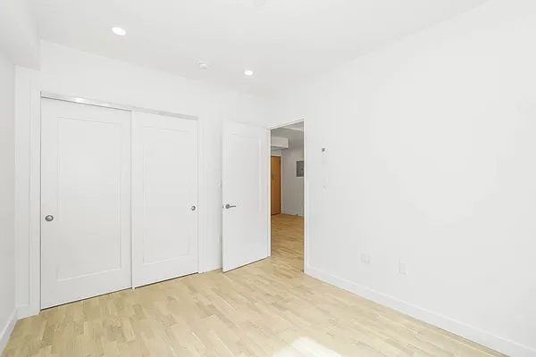 Rented by Bond New York | media 58