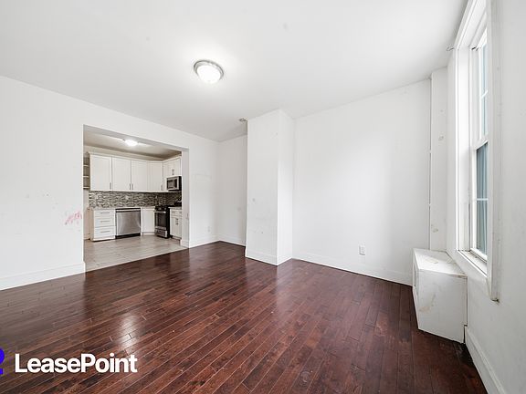 2nd image of 518 Wales Ave APT 2
