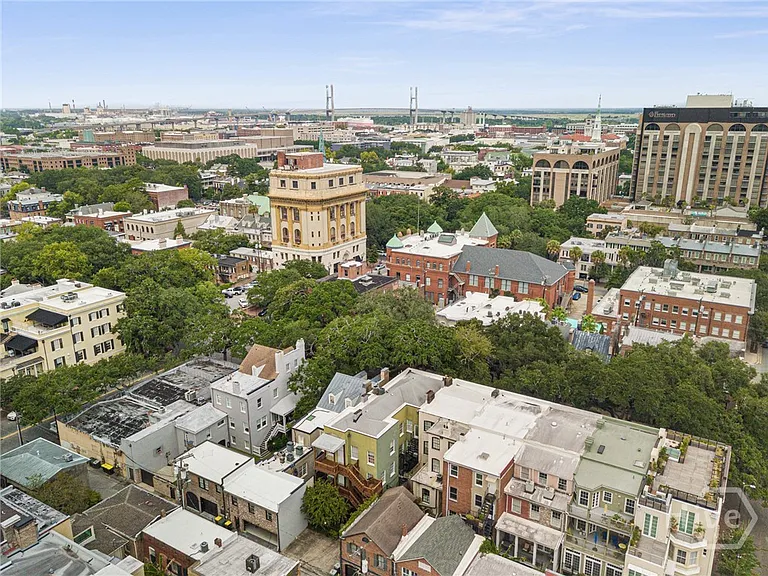 15 E Jones St #1B — Photo 34