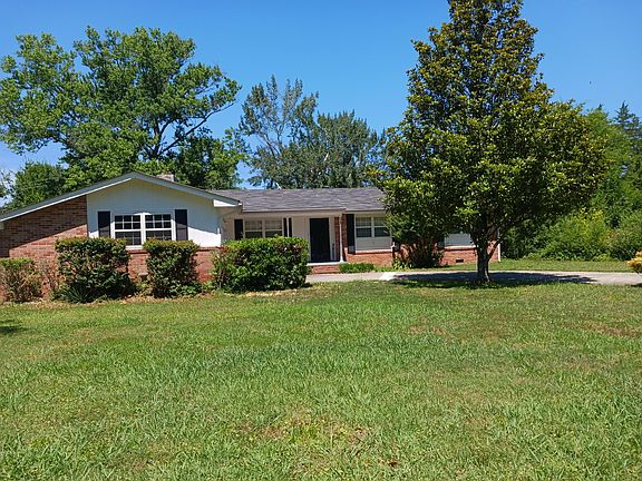 3rd image of 215 Port Dr