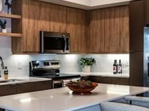 111 Ne St, Miami, FL 33137