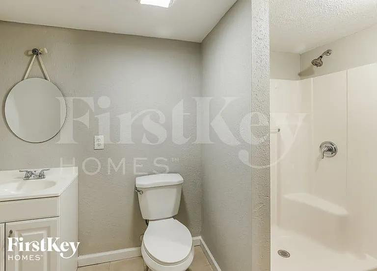 400 SW Oxford Dr — Photo 10