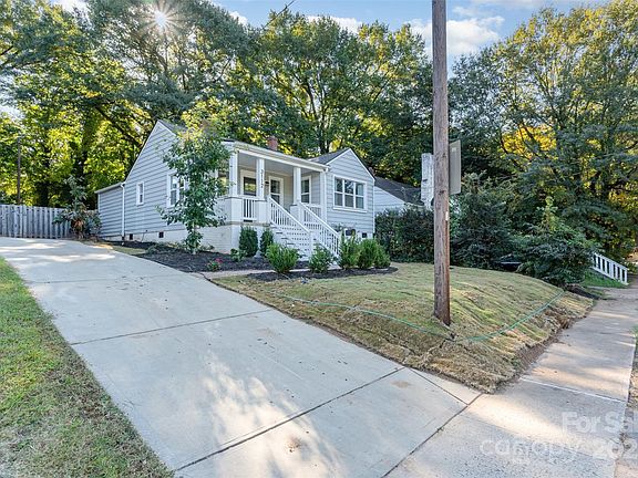 2nd image of 3112 Rush Ave
