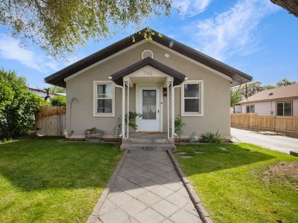 746 S 9th St, Elko, NV 89801