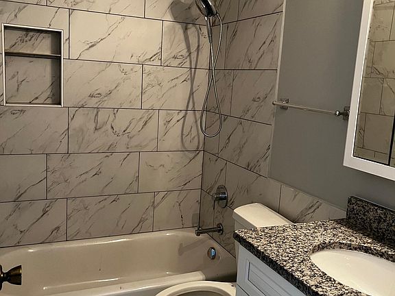 2nd image of 91 Lambert Dr Unit B2