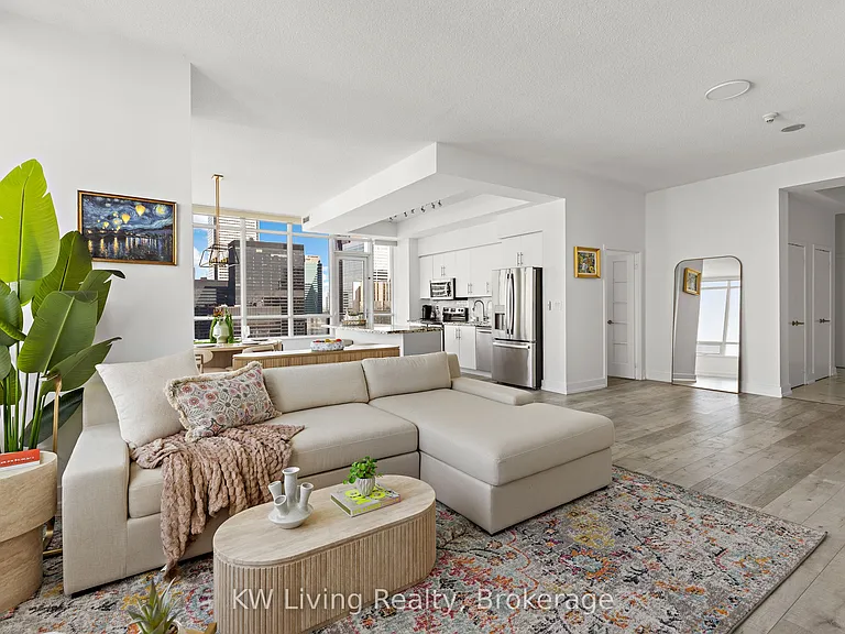 65 Bremner Blvd #5102 — Photo 7
