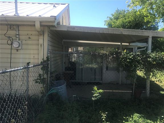 2nd image of 205 Deep Canyon Dr
