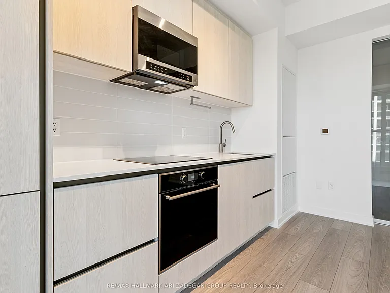 120 Broadway Ave #716N — Photo 15