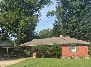 1943 Davis Cir, Memphis, TN 38128