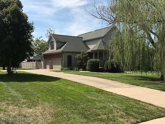 3rd image of 123 Plantation Ct