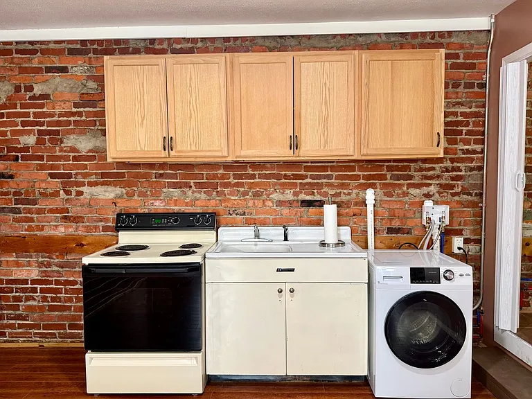 822 Georgia Ave — Photo 7