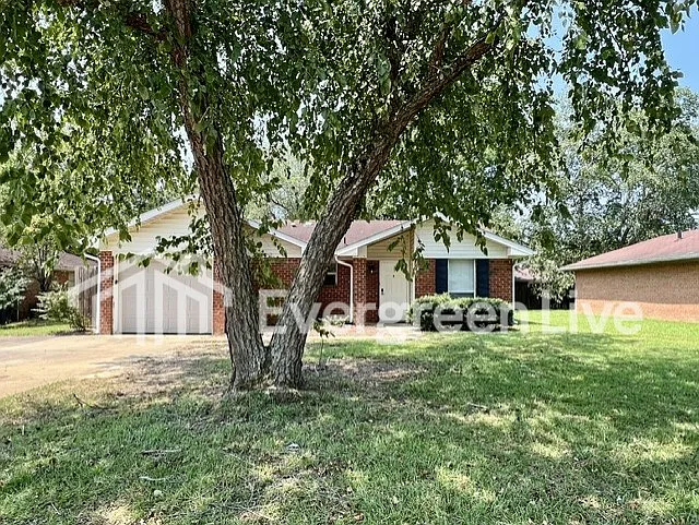 2 bed, 2.0 bath, 1135 sqft, $1,195 — Photo 1