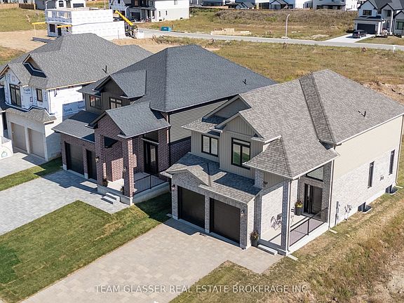 4th image of 71 Allister Dr
