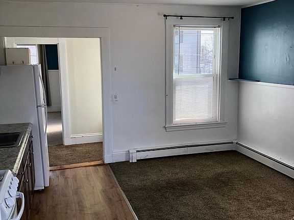 4th image of 5 Hammatt St APT 4