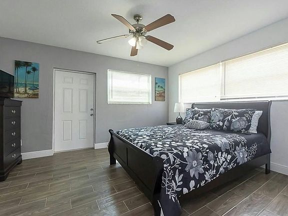 4th image of 1728 Rodman St #1728