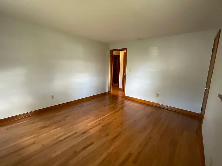 2 Eastview Dr — Photo 9