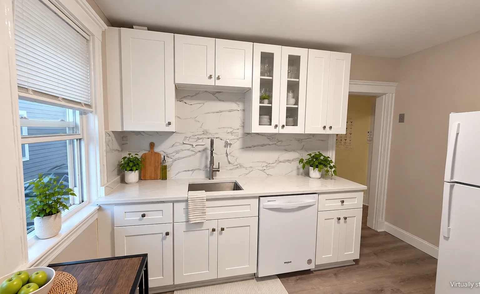 4 bed, 2.0 bath, $5,800 — Photo 4