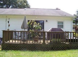 201 Dawn Dr, Mount Holly, NC 28120
