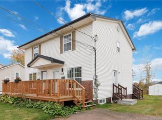 160 Thomas St, Dieppe, NB E1A 6B9