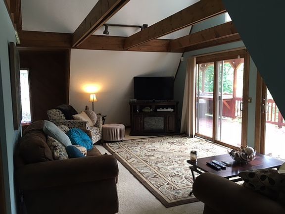 3rd image of 222 Yellow Buckeye Ln