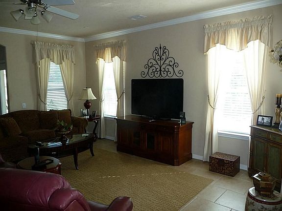 View of family room, very large room
