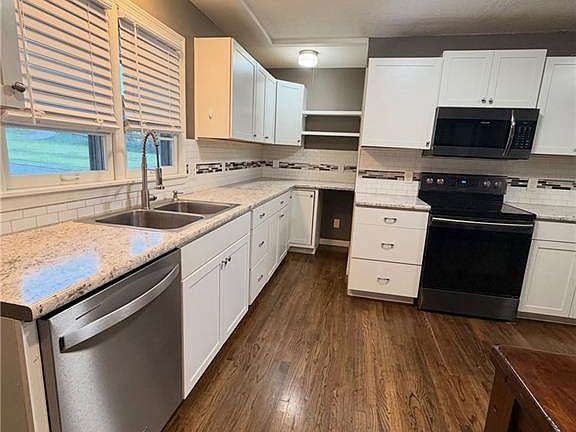5th image of 3831 S Kiger Rd
