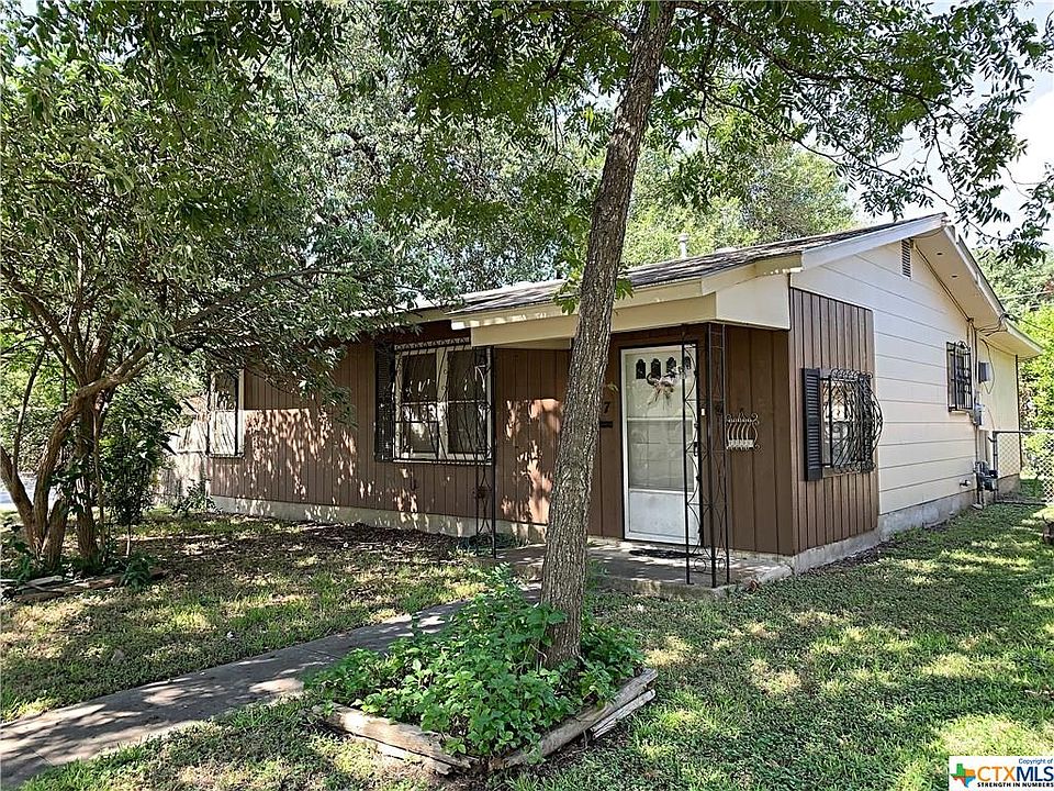 1st image of 227 Cox Ave