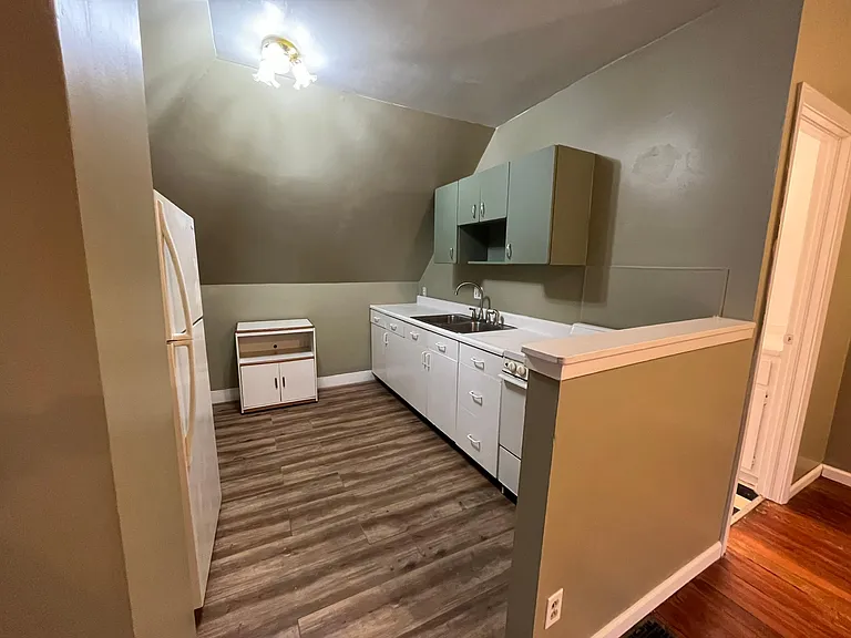 1212 Delaware Ave #4 — Photo 9