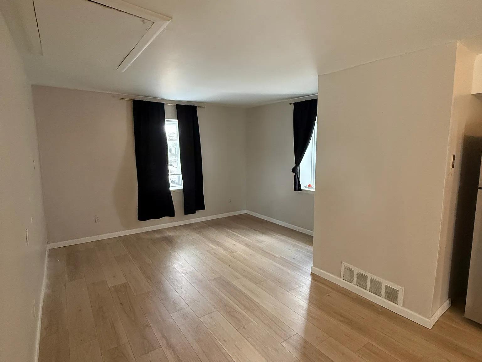 2 bed, 850 sqft, $1,450 — Photo 3
