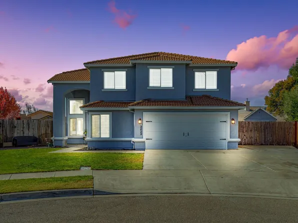 2422 Browns Ct, Riverbank, CA 95367