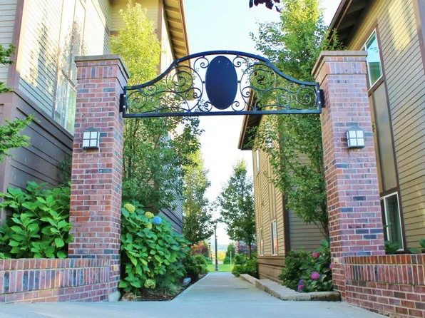 973 NE Ingram St #A102, Issaquah, WA 98029