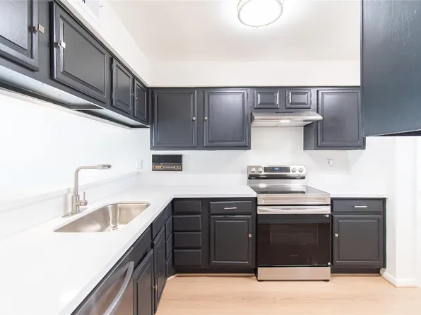 7918 Grow Ln, Houston, TX 77040