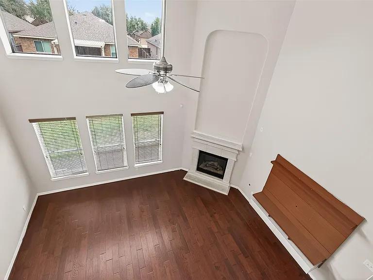 24526 Avellino Ct — Photo 42