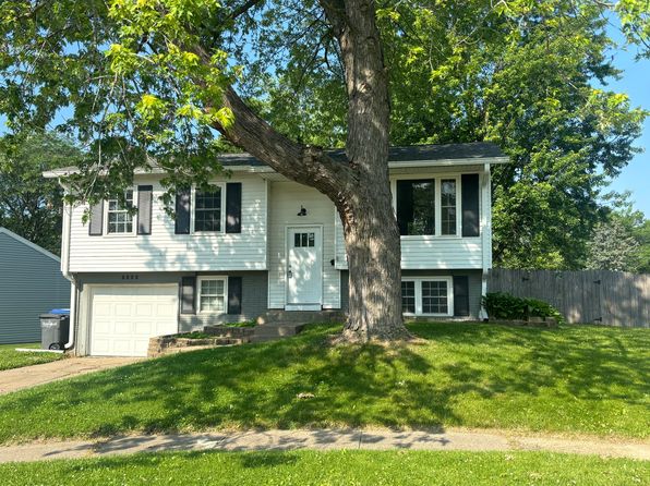 3222 Iverness Ct