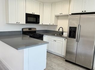 827 N Palmetto Ave #B, Ontario, CA 91762
