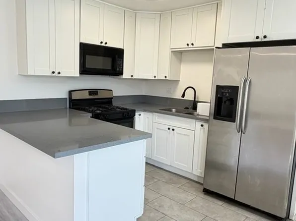 827 N Palmetto Ave, Ontario, CA
