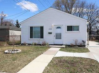 23840 Lambrecht Ave, Eastpointe, MI 48021